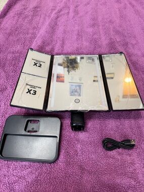 LED Lighted Tri-Fold Makeup Mirror in Black